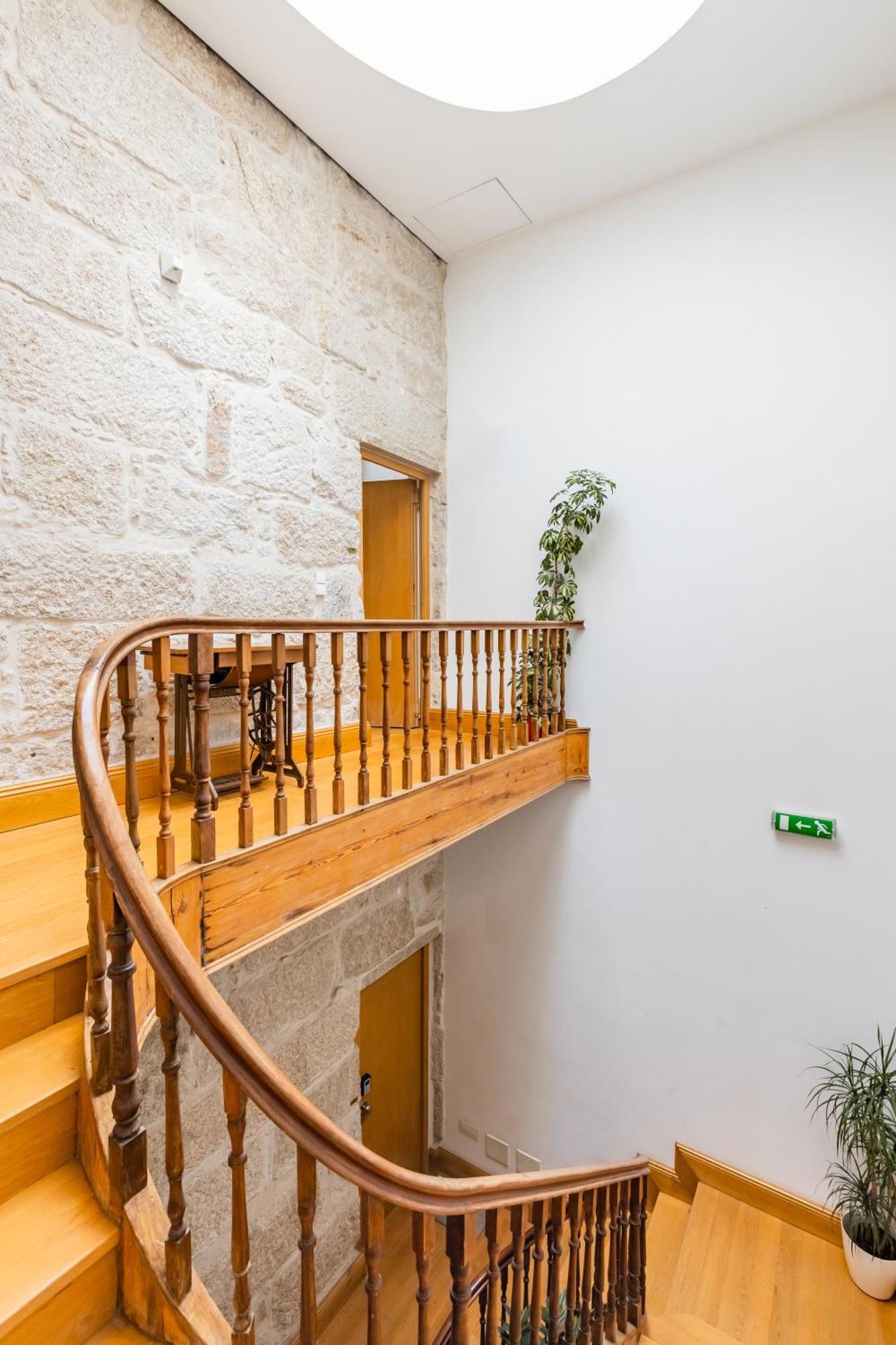 Casa Trindade Apartments Порту Экстерьер фото